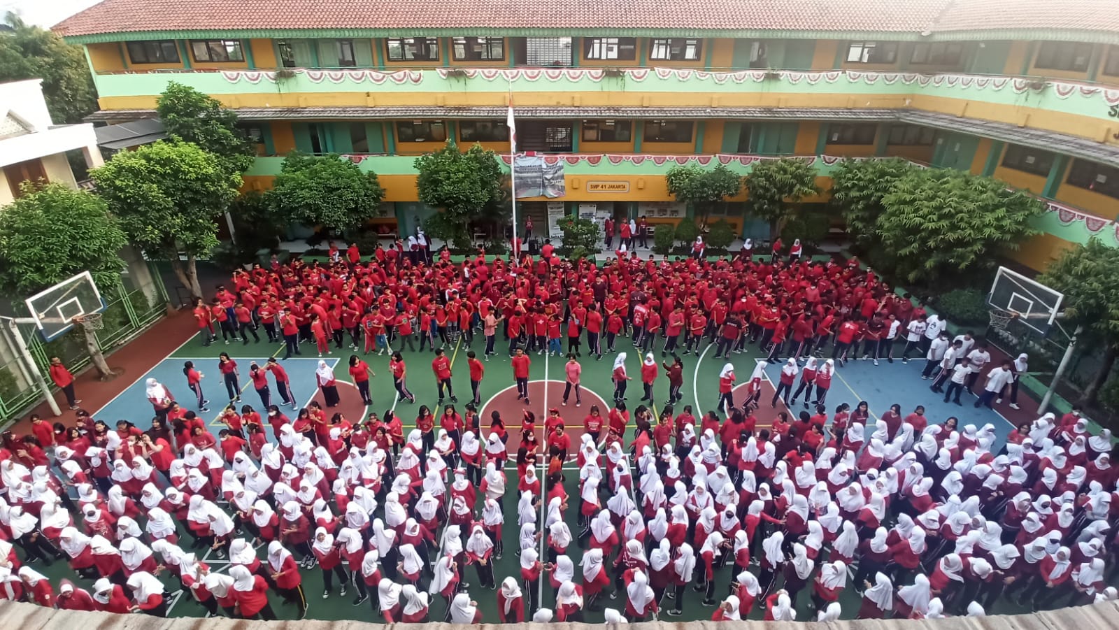 Lapangan Sekolah